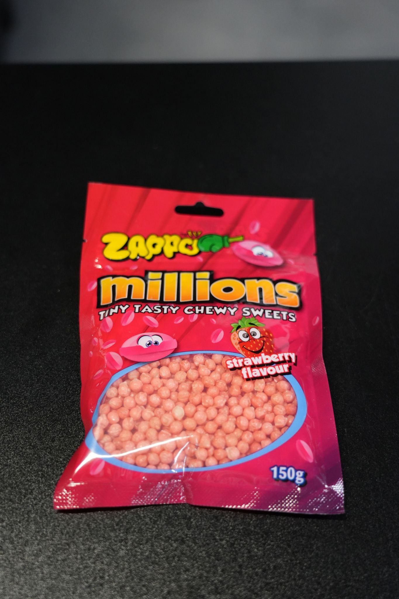 Zappo Millions Strawberry Peg Bag 150g x 12